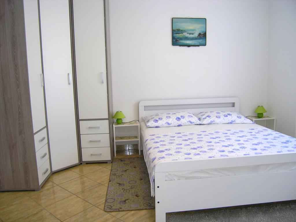Apartman Vera クルク エクステリア 写真