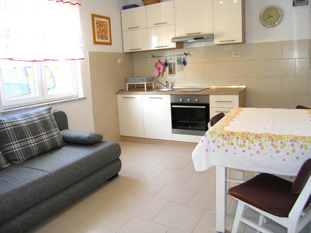 Apartman Vera クルク エクステリア 写真